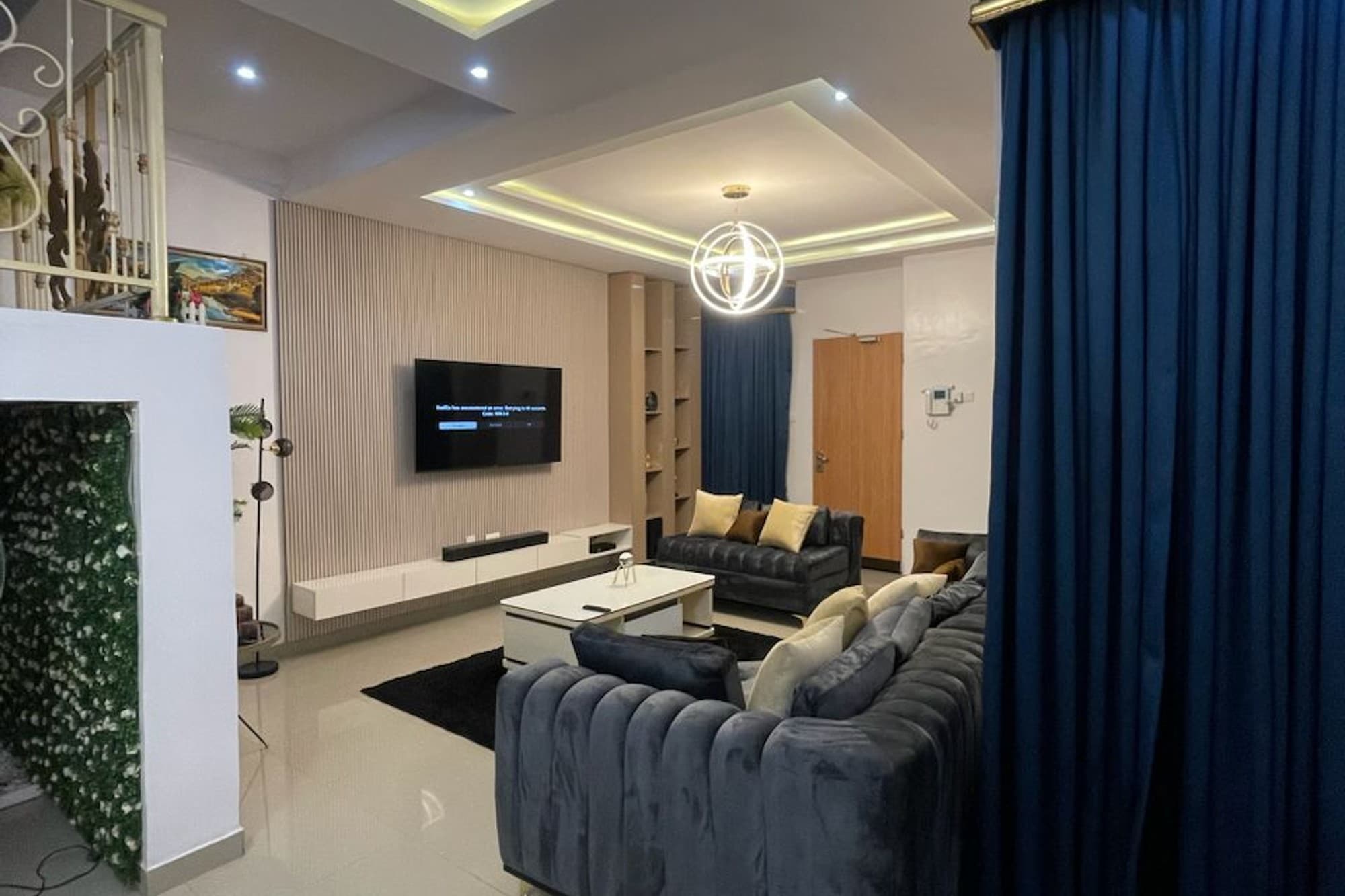 Luxury 4 Bedroom Apartment With Pool in Lekki