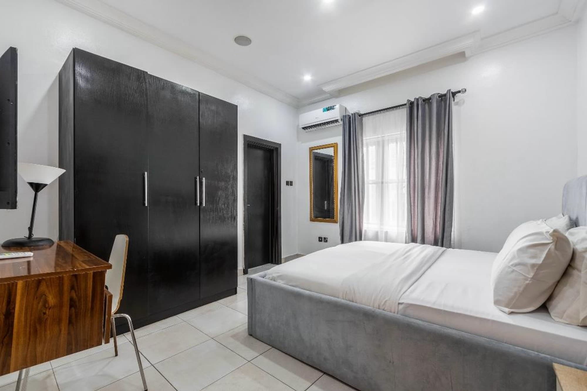 4-bedroom Self Compound Duplex in Lekki Phase 1
